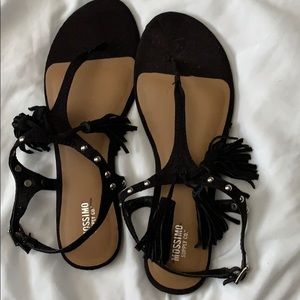 Black fringe & stud mossimo sandals